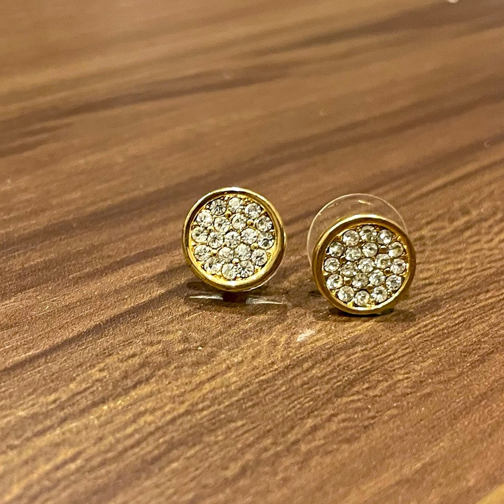 Gold sparkle stud earrings